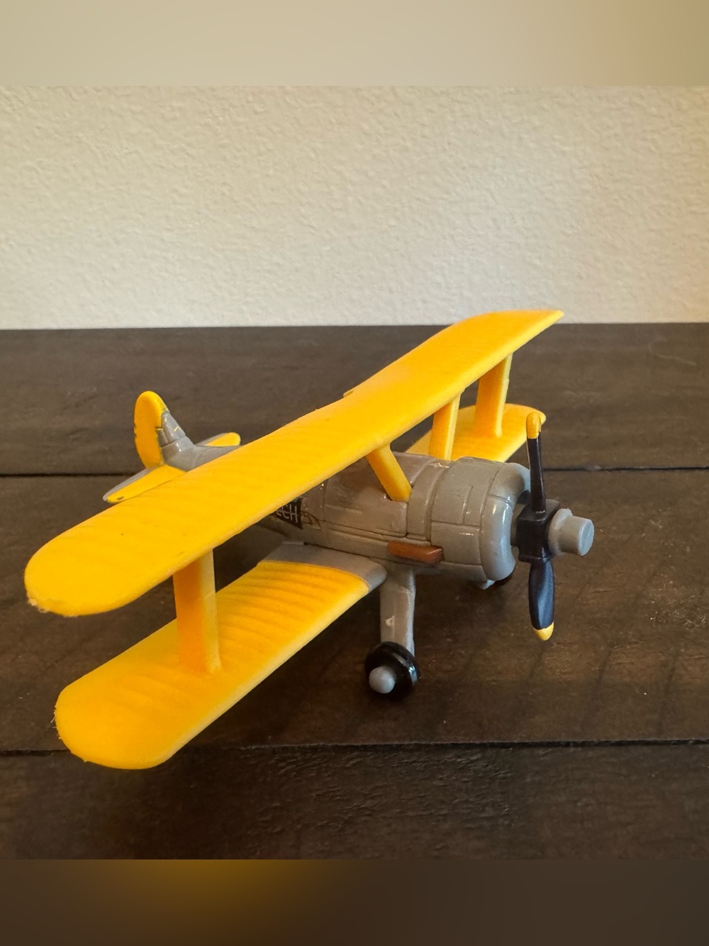 Disney Pixar Planes Leadbottom Vitamin-A-Mulch Diecast Plastic Plane Mattel Toy